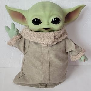 Star Wars The Mandalorian "The Child"  Baby Yoda 11” Plush Doll .
